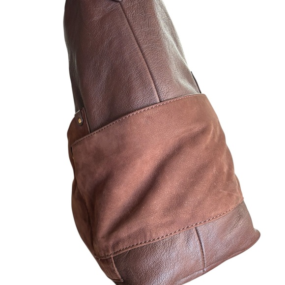 Marc by Marc Jacobs Buffalo Leather Hobo Shoulder Bag Chocolate - Picture 6 of 11